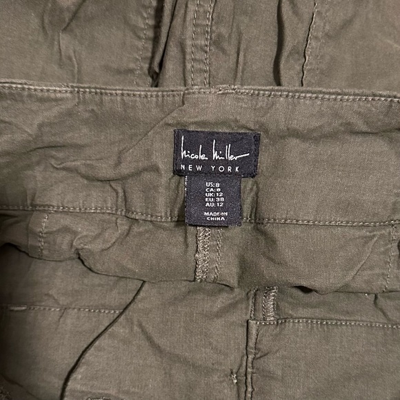 Cropped Pants - Picture 4 of 5